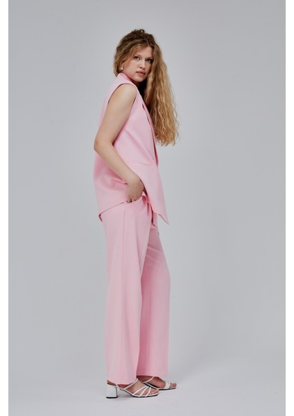 Pembe Salaş Kesim Dökümlü Pantolon fırsatları