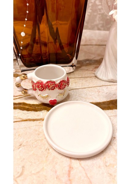 Çiçekli Süslü Kız Seramik Fincan, 120ML, 24K Altın Dekor, El Yapımı, Beyaz indirimleri