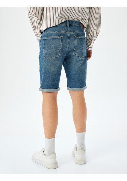 Katlamalı Paça Bermuda Slim Fit Jean Şort fırsatları