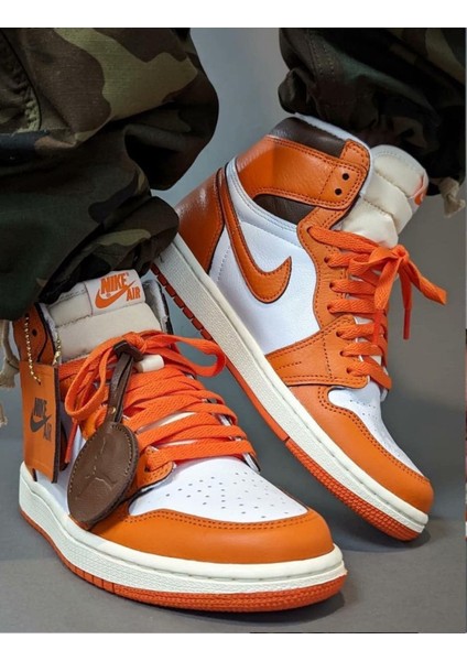 Air Jordan 1 High Starfish Sneaker