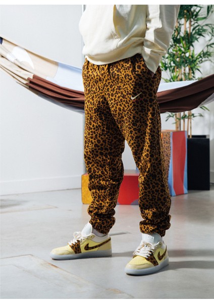 Air Jordan 1 Low 'snkrs Day' Sneaker indirimleri