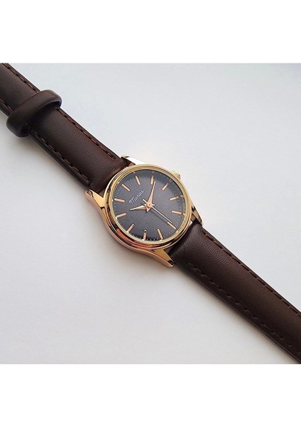Retro Kadın Kol Saati, Vintage Minimal, Rose Gold Renk, Çizgili Kadran, Koyukahverengi Kordon indirimleri
