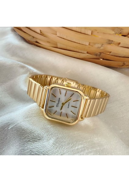Retro Kadın Kol Saati, Vintage Tasarım, Minimal Tasarım, Gold Rengi Metal Kordon fırsatları