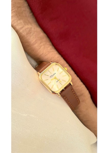 Retro Kadın Kol Saati Vintage Tasarım Gold Rengi Açık Kahverengi Camel