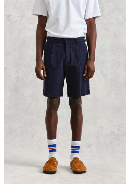 Linton Pleat Şort - Konforlu Iletişim, Navy Seersucker Dokuma (SS24) fiyatları