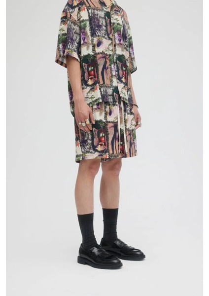 Dom Rebel Sanat Kolektifi Tasarımlı Relaxed-Fit Gathering Şortları – Şık ve Rahat fiyatları