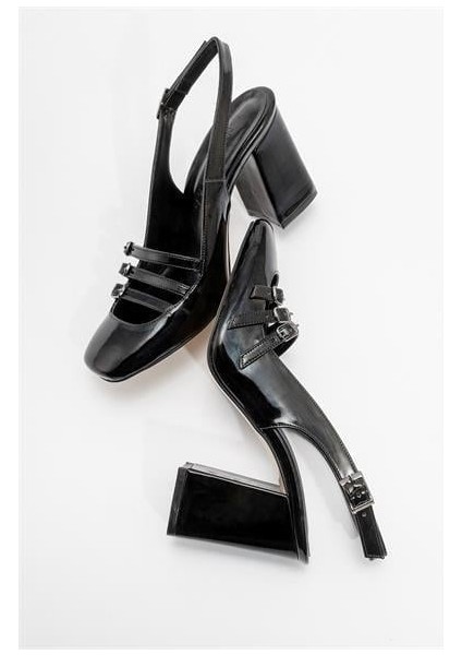 Kadın Zbro Siyah Rugan Tokalı Ayakkabı