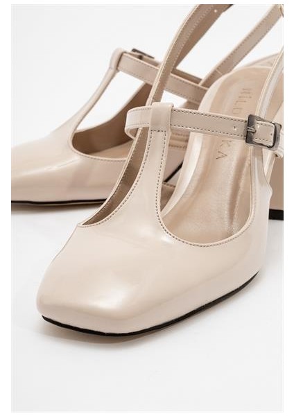 Kadın Acrn Ekru Rugan Kalın Topuklu Tokalı Ayakkabı