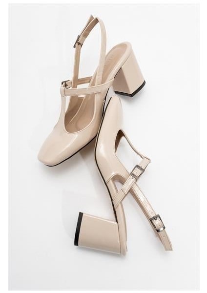 Kadın Acrn Ekru Rugan Kalın Topuklu Tokalı Ayakkabı