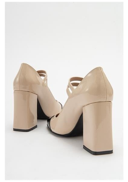 Kadın Ant Beyaz-Siyah Rugan Kalın Topuklu Bantlı Ayakkabı