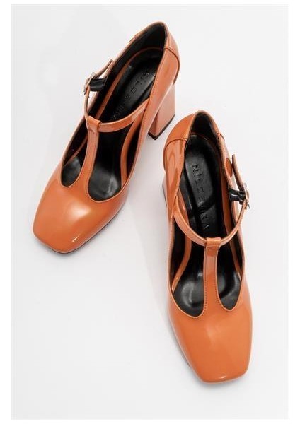 Kadın Omr Turuncu Rugan Kalın Topuklu Ayakkabı fırsatları