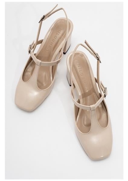 Kadın Acrn Ekru Rugan Kalın Topuklu Tokalı Ayakkabı