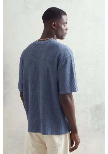 Milton Mavi Waffle T-Shirt - Oversized Fit ve Rahat Kesim ile Şıklığı Yakalayın