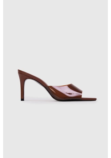 Kadınlar Için Pvc Detaylı Slip On Orta Topuk Sandal - Şık ve Rahat modelleri