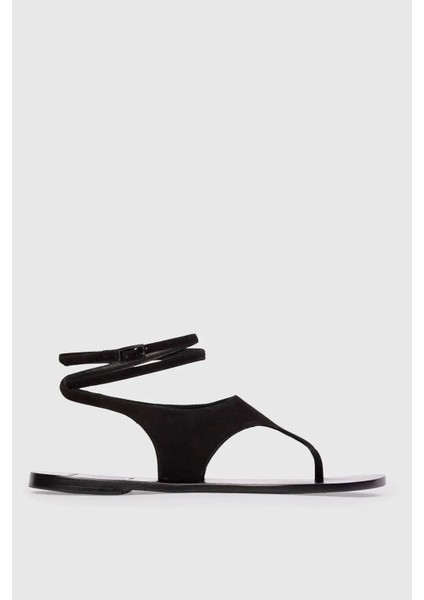 Kadınlar Için Düz Tabanlı Yuvarlak Burun Thong Sandalet - Şık Suede Tasarım