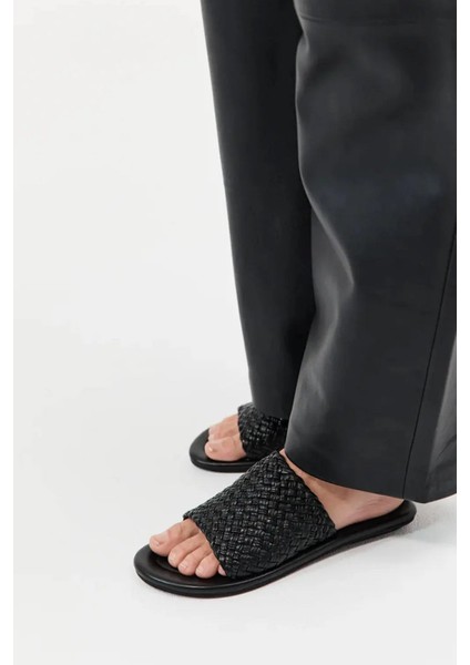 Woven Minimal Slide Kadın Terlik - Lwg Sertifikalı Lamba Deri ve Rahat Tasarım fiyatları