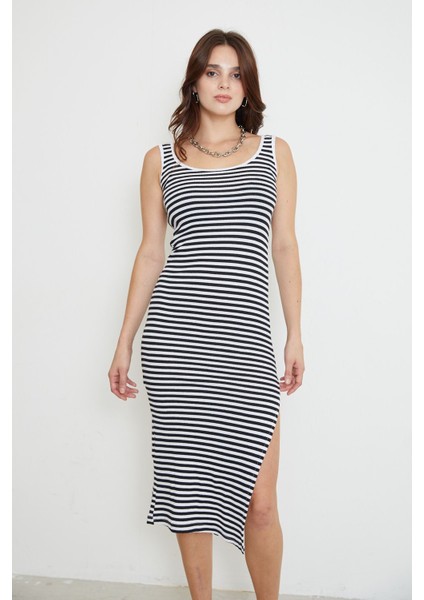 Kadın Yırtmaç Detaylı Esnek Pamuklu Kumaş U Yaka Kalın Askılı Çizgili Desen Midi Basic Elbise Siyah fiyatları