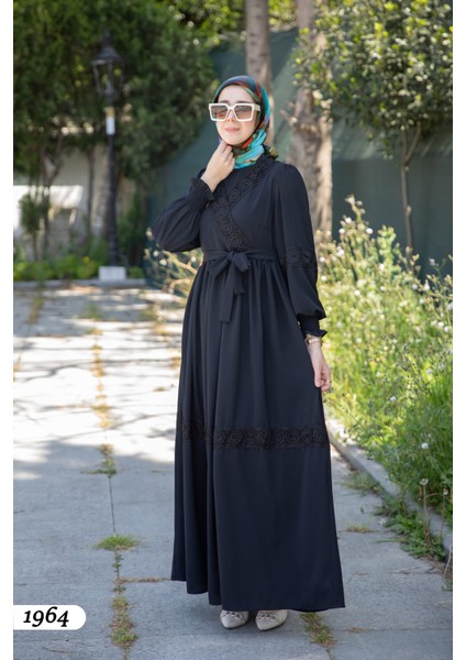 Linda Elbise 1964
