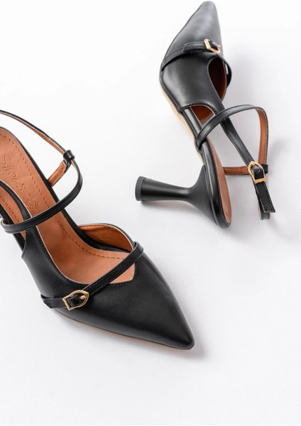 K-6722 Siyah Cilt Toka Detaylı Sivri Burun Kadın Ayakkabı fırsatları