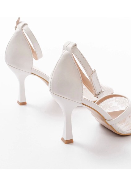 K-404 Beyaz Fileli Çiçek Detaylı Kadın Topuklu Ayakkabı indirimleri