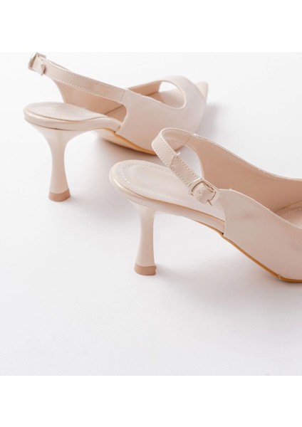 717 Bej Rugan Sivri Burunlu Topuklu Kadın Sandalet indirimleri