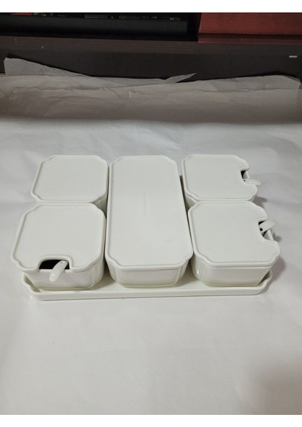 Beyaz Porselen Kahvaltı ve Yemek Seti, 6'lı, Tepsili, Şık ve Dayanıklı