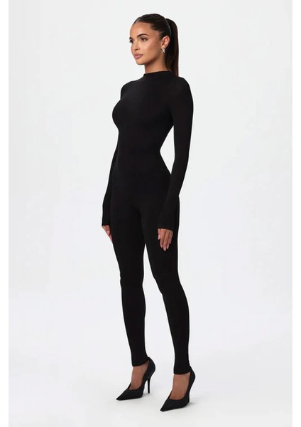 Kadınlar Için Şıklık ve Rahatlık Sunan Jumpsuit Esnek Tasarım