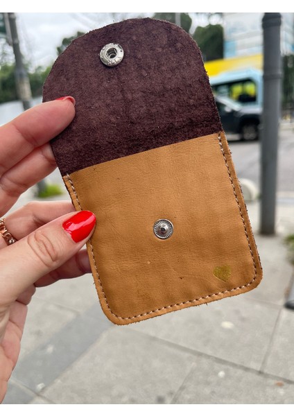 -Kare Model Kahverengi Hasır &taba Gold Kalpli Hakiki Deri Airpod Kılıfı / Mini Bozuk Para Cüzdanı fiyatları