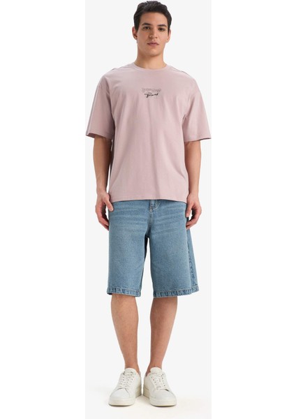 %100 Pamuk Rick and Morty Boxy Fit Rahat Kesim Bisiklet Yaka Sırt Baskılı Kısa Kollu Tişört E9289AX25AU fiyatları