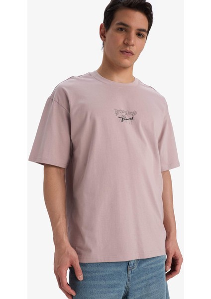 %100 Pamuk Rick and Morty Boxy Fit Rahat Kesim Bisiklet Yaka Sırt Baskılı Kısa Kollu Tişört E9289AX25AU modelleri