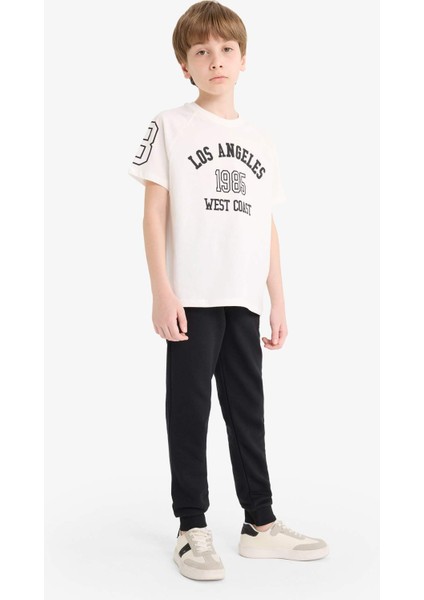 Erkek Çocuk 2'li Takım Baskılı Kısa Kollu Tişört Eşofman Altı D9884A825AU fiyatları