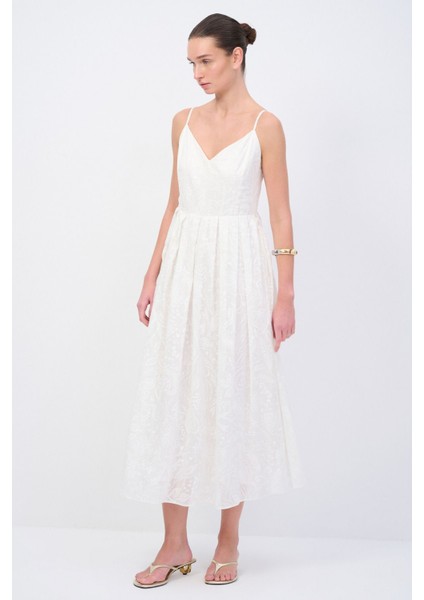 Moda Tutkusu Askılı Elbise modelleri