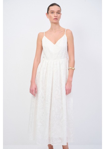 Moda Tutkusu Askılı Elbise indirimleri