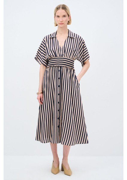 Gipe Detaylı Elbise