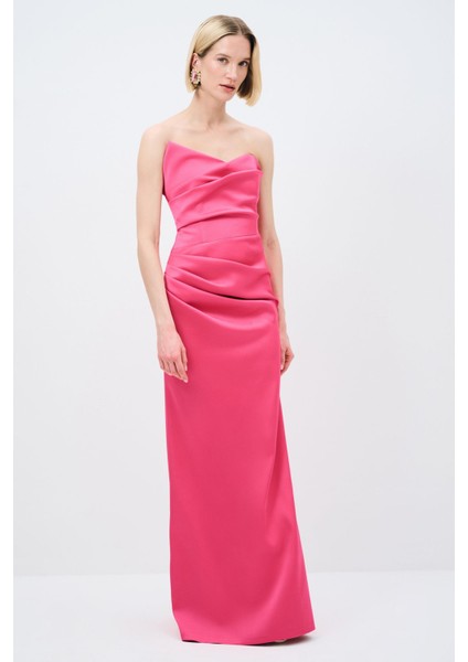 Mert Aslan Pileli Uzun Elbise modelleri