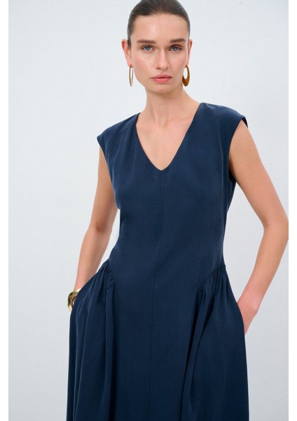 Yakası Volanlı Elbise fiyatları