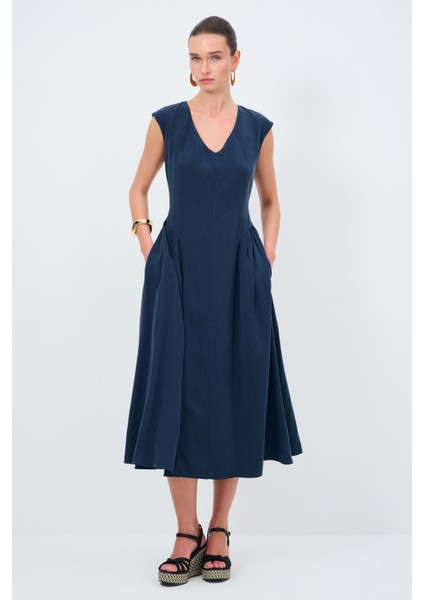 Yakası Volanlı Elbise fırsatları