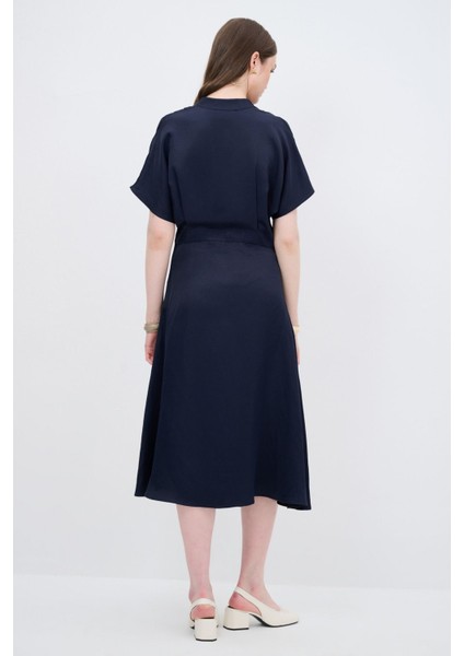 V Yaka Elbise indirimleri