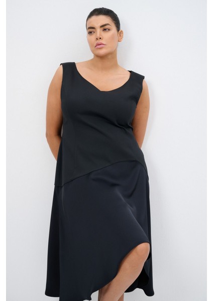 Saten Detaylı Volanlı Elbise indirimleri