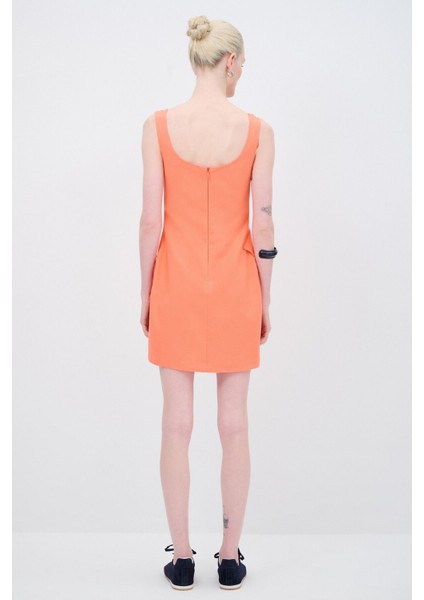 Cep Kapak Detaylı Kolsuz Elbise indirimleri