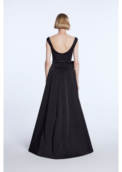 Mert Aslan Fiyonk Detaylı Uzun Tafta Elbise indirimleri