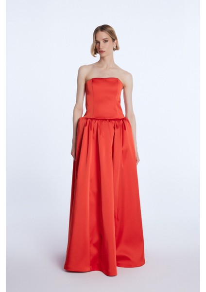 Mert Aslan Straplez Uzun Elbise