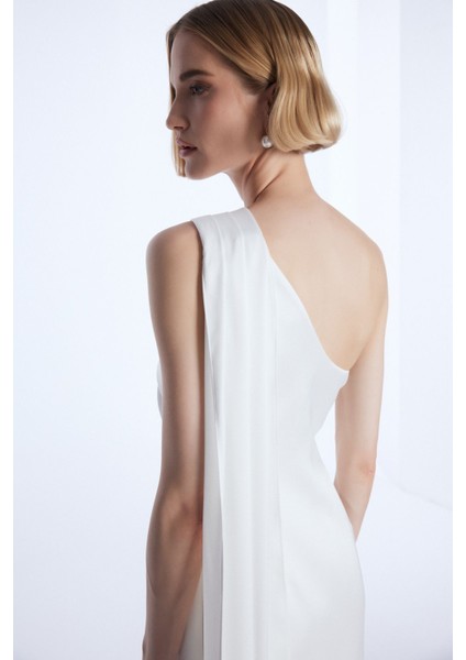 Mert Aslan Asimetrik Mini Elbise fırsatları