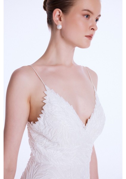 Night Zoom V Yaka İşlemeli Mini Elbise modelleri