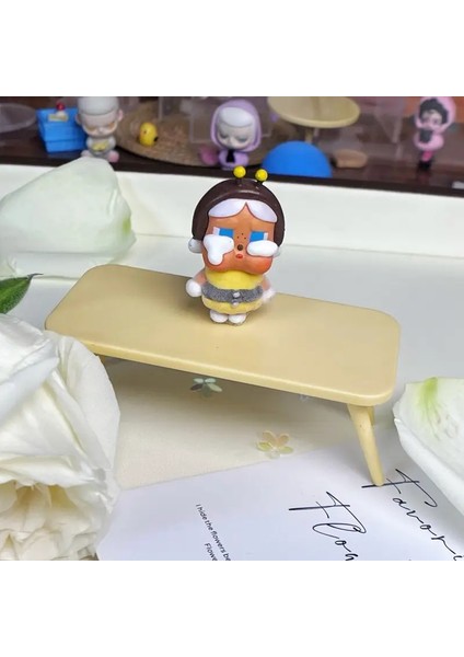 Mini Popmart Crybaby Gözyaşı Fabrikası Kutu Serisi Peluş Oyuncak Çok Renkli Bebek Sevimli Masaüstü Süs Gizem Kutusu Çevresel Hediyeler Renk: Küçük Bee (Yurt Dışından)