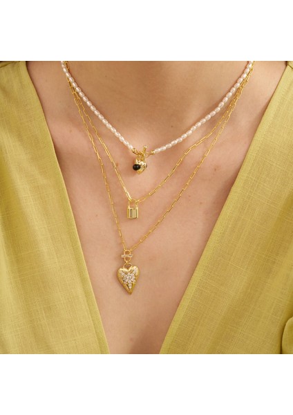 Kalp Charmlı Kolye Zirkon Taşlı fırsatları