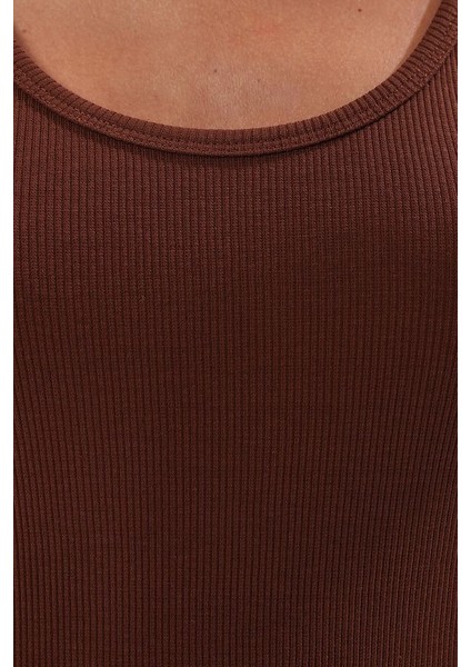 Kahverengi Fitted Havuz Yaka Fitilli Esnek Örme Atlet modelleri