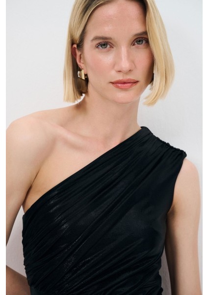 Mert Aslan Asimetrik Örme Uzun Elbise Siyah modelleri