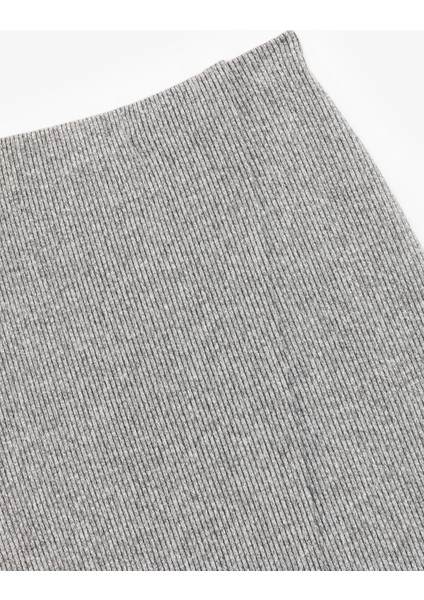 Rahat Kalıp Normal Bel Midi Yırtmaçlı Etek modelleri