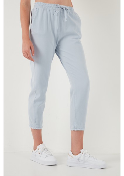 Pamuklu Normal Bel Regular Fit Düz Paça Pantolon Bayan Pantolon 668YP42282S4 modelleri